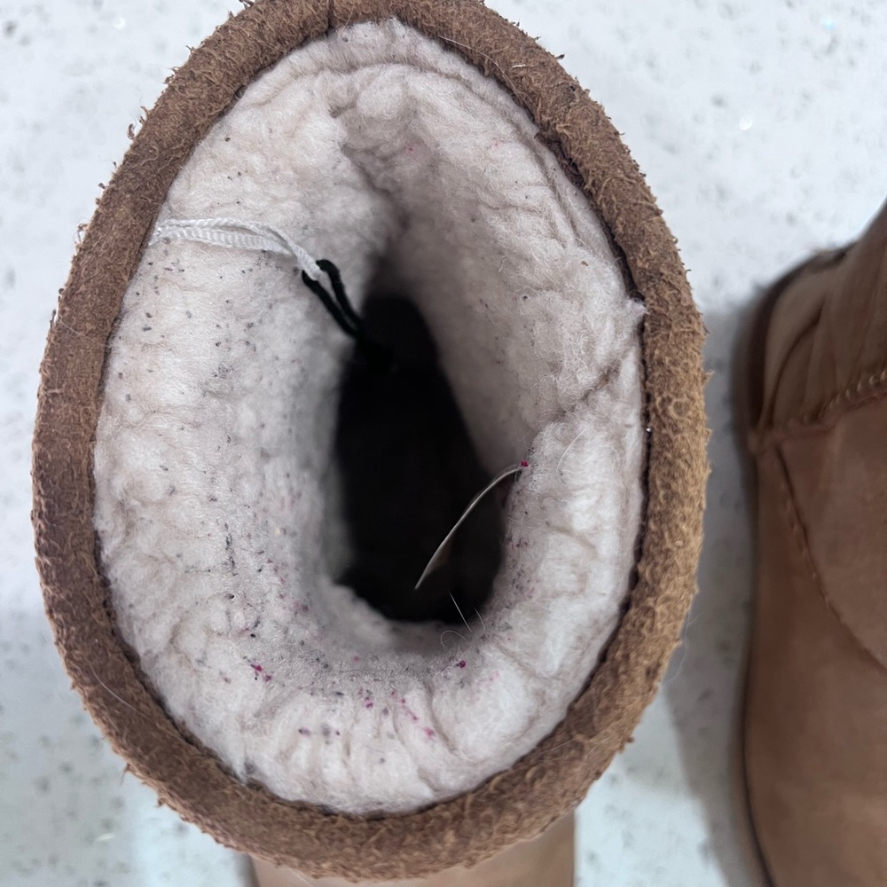 UGG Classic II Tan Boots Kids 12 VGUC - Picture 5 of 12
